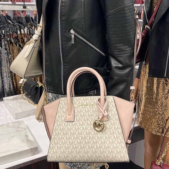 MICHAEL KORS
Avril Small Logo Top-Zip Satchel
Powder Blush Multi
NWT - Picture 14 of 16